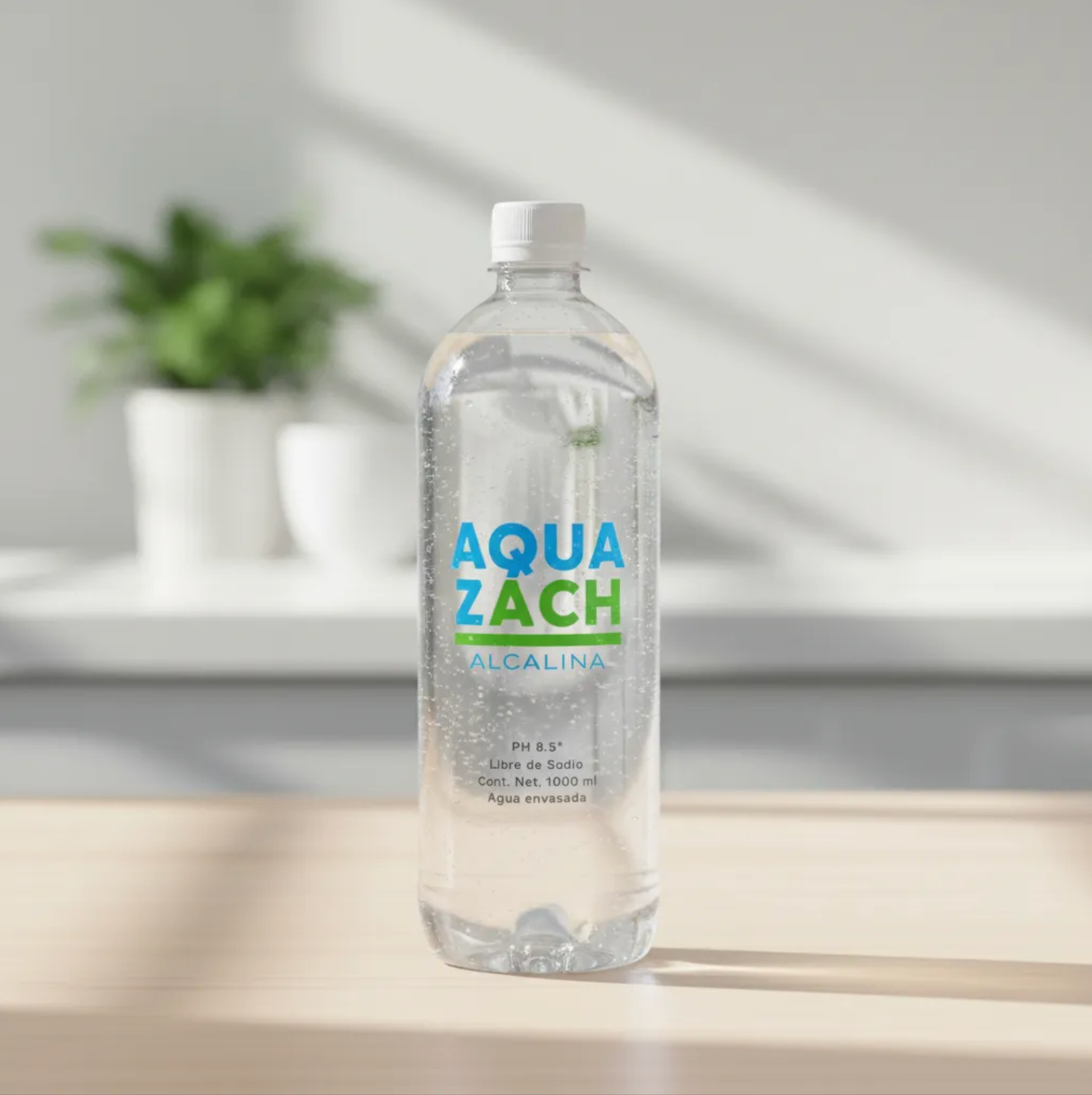 Agua Alcalina Aqua Zach pH 8.5 Hidratación Premium Libre de Sodio en Botella 1 Litro