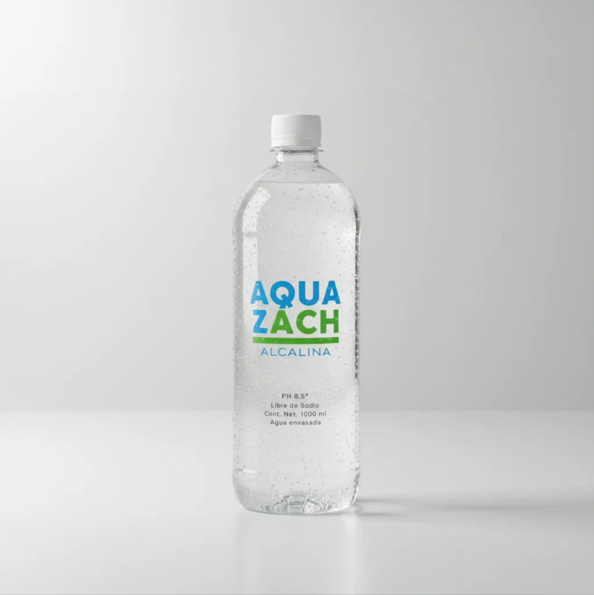 Agua Alcalina Aqua Zach pH 8.5 Hidratación Premium Libre de Sodio en Botella 1 Litro